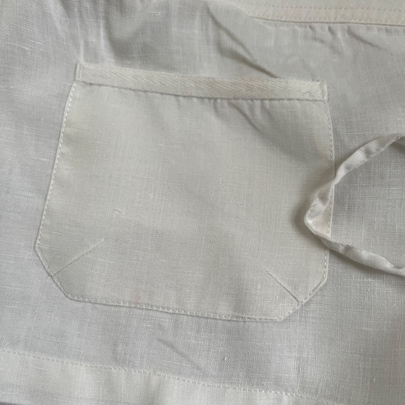 Vintage Guess booty shorts - Picture 4 of 7